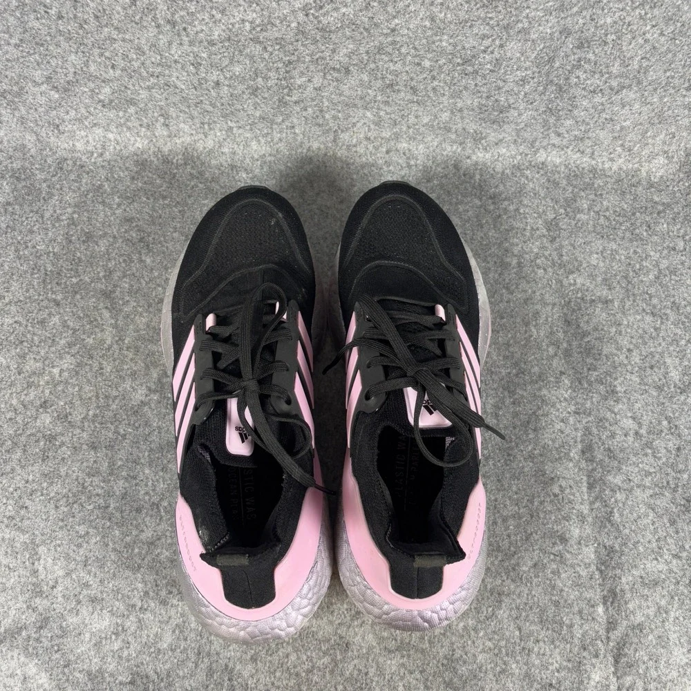 Adidas Ultraboost 22 Womens Size 8 Black Pink Running Shoes Sneakers HP2480